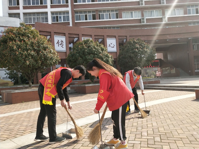 校园义工活动新闻稿-47de214e888cfdb8