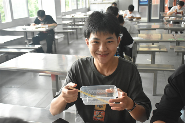 CY2_7843.jpg