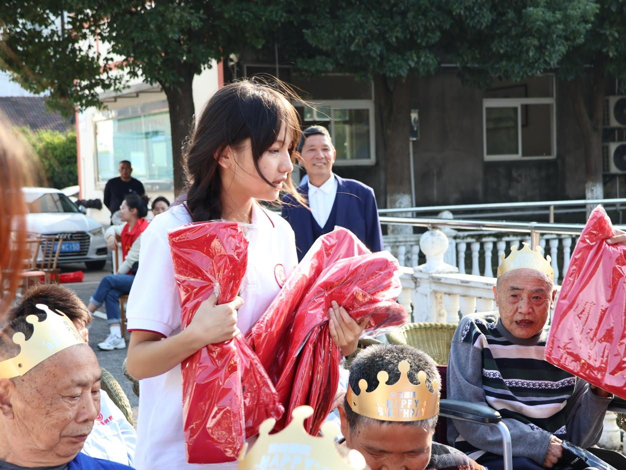 1758181256132980.png 1758181256132980.png