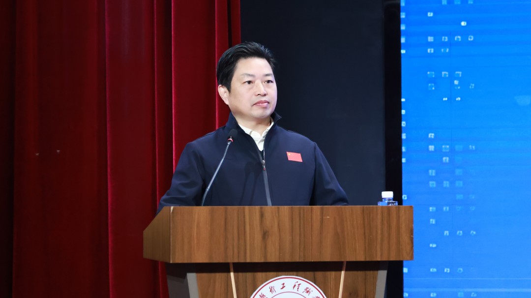 1761104610128600.jpg 裴毅局长讲话并宣布大赛开幕.jpg